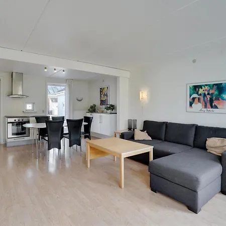 Leilighet Eick - 2-5km From The Sea By Interhome